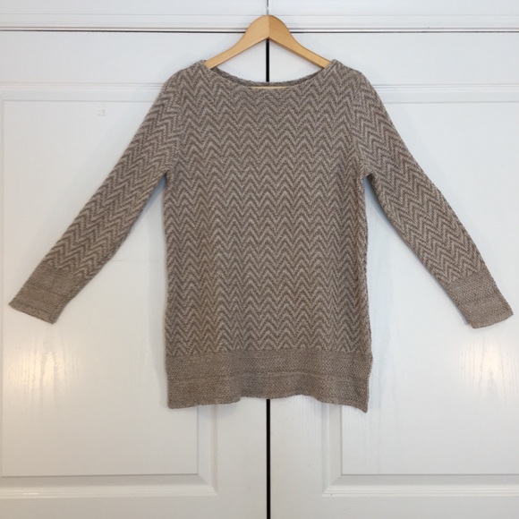 Tunic Style Chevron Sweater, M - Picture 3 of 14